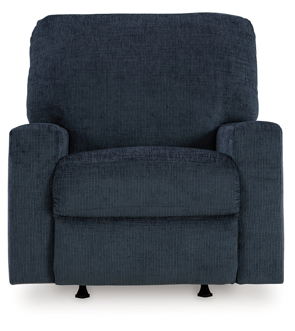 Aviemore Sectional with Chaise Living Room Set