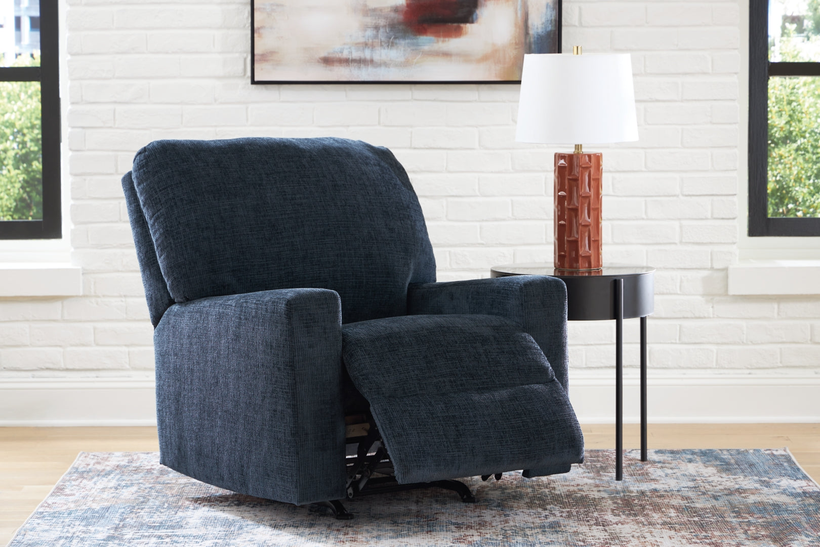 Aviemore Sectional with Chaise Living Room Set
