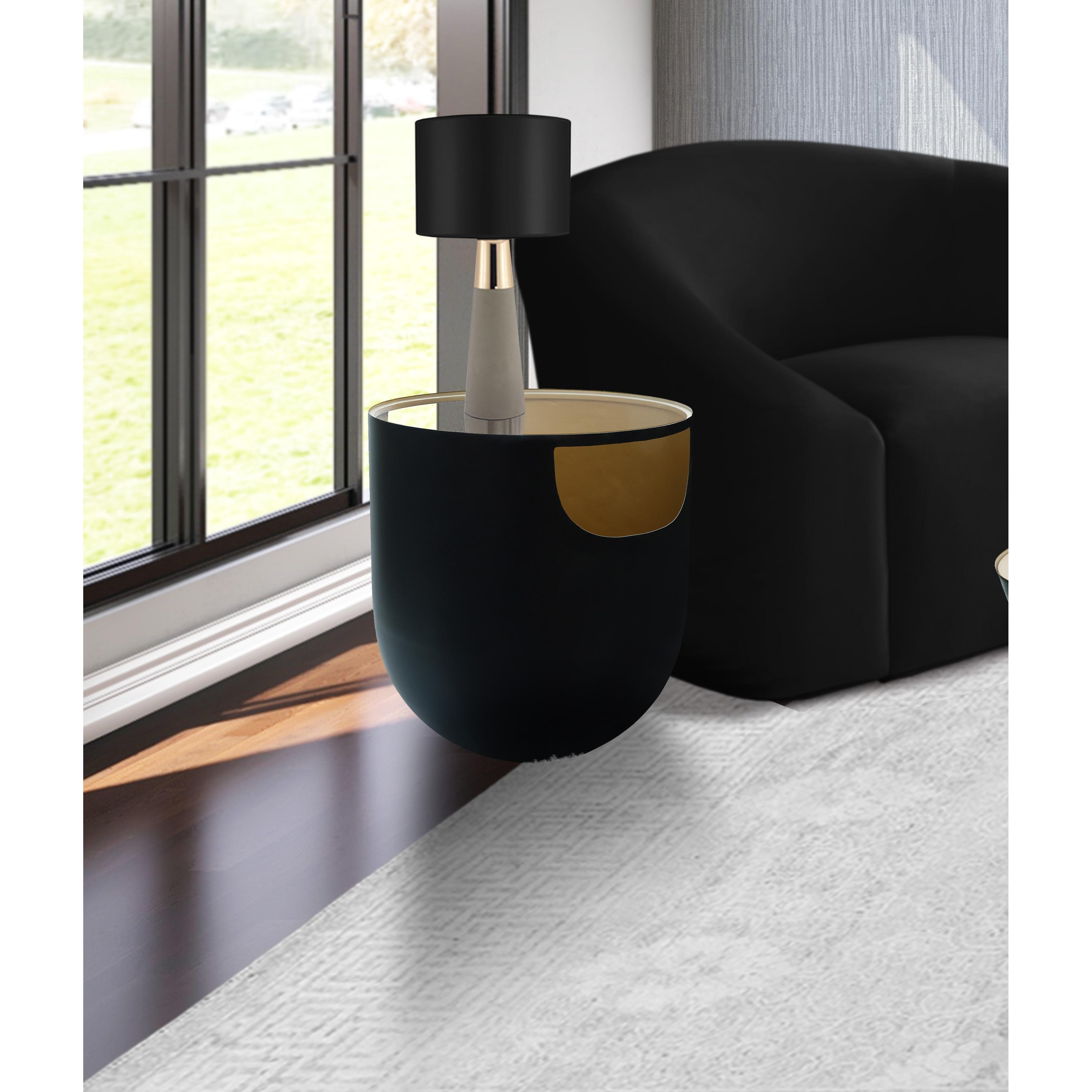 Meridian Doma Black / Gold End Table