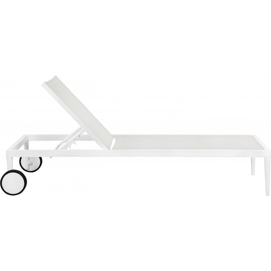 Meridian Nizuc White Mesh Water Resistant Fabric Outdoor Patio Aluminum Mesh Chaise Lounge Chair