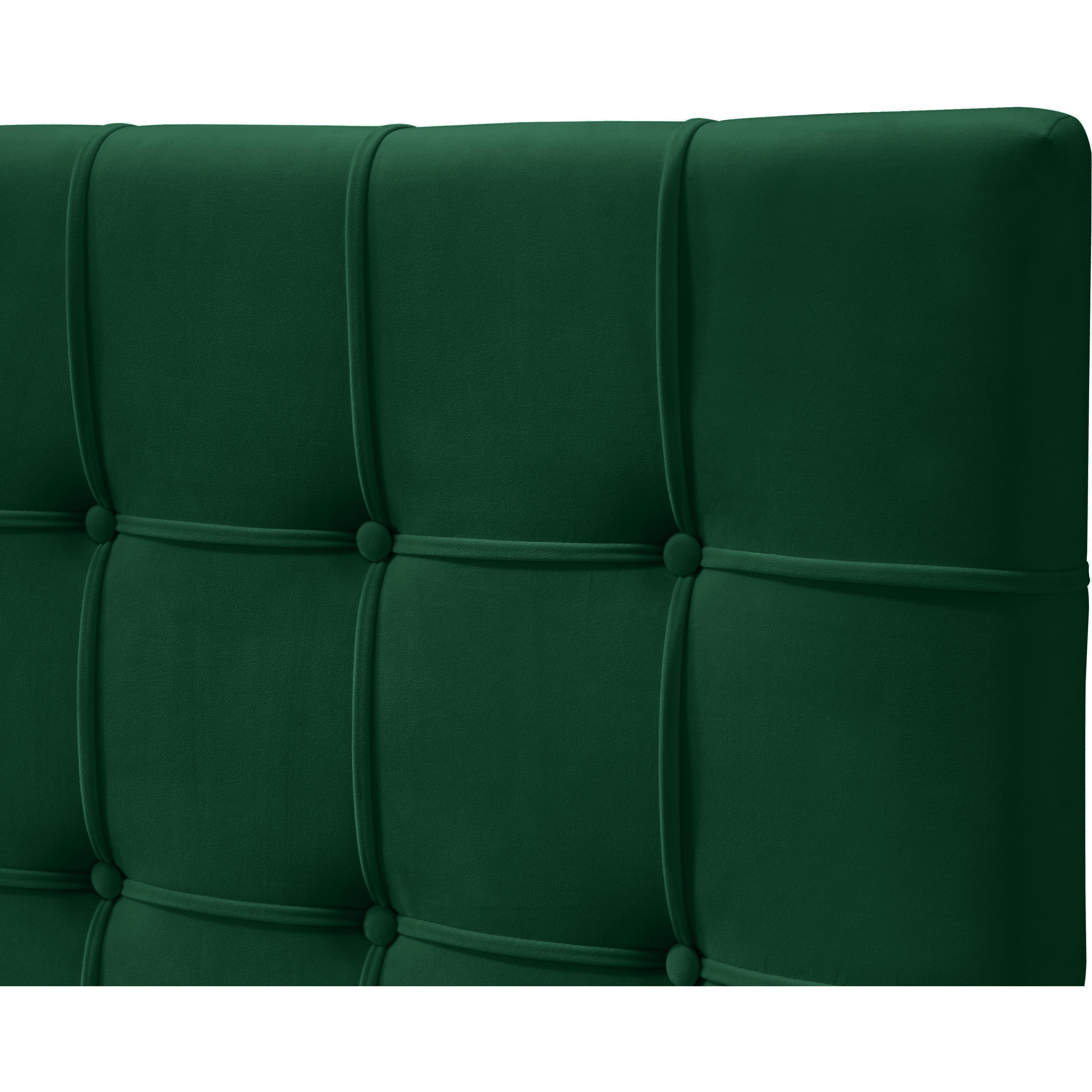 Meridian Elly Green Velvet Full Bed