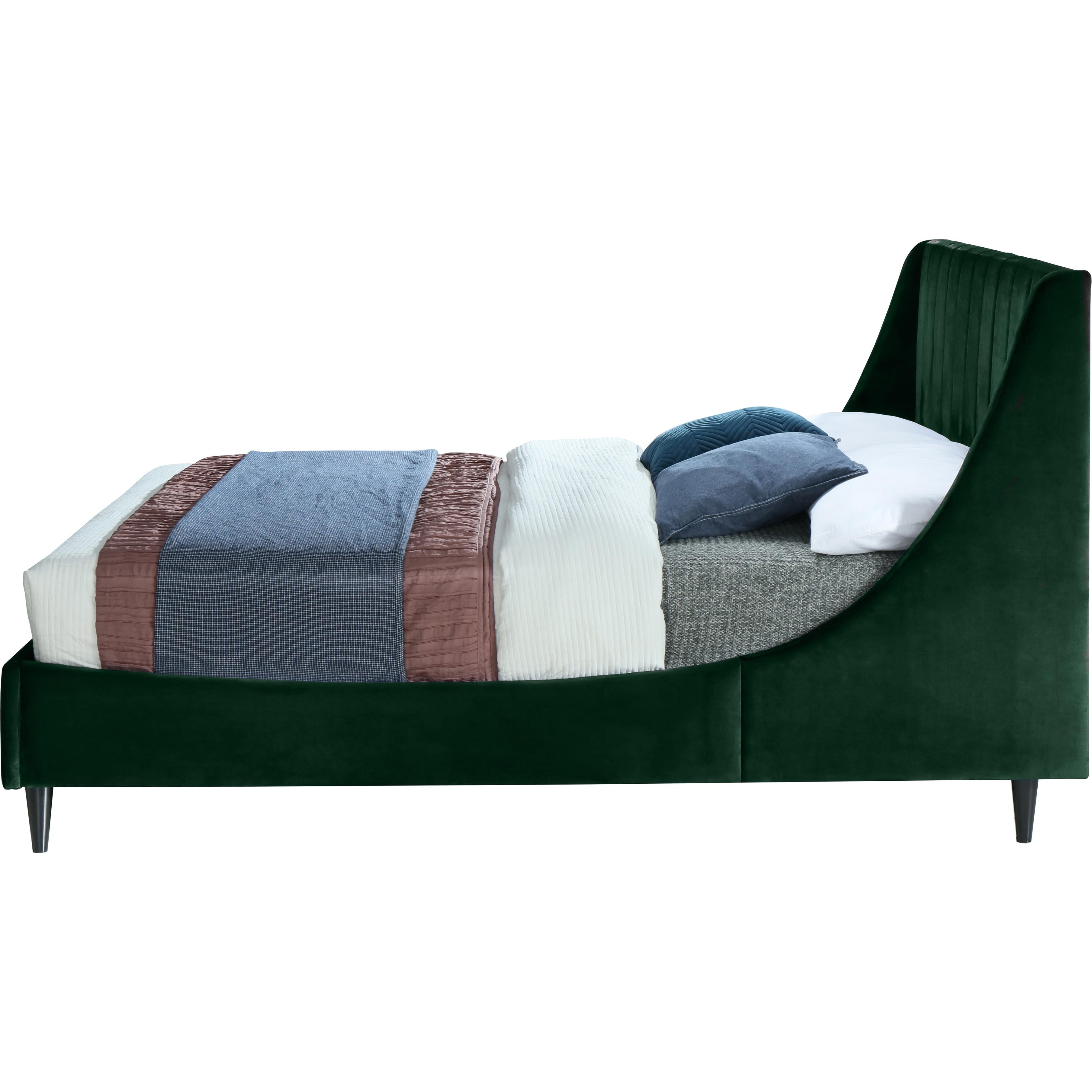 Meridian Eva Green Velvet Full Bed