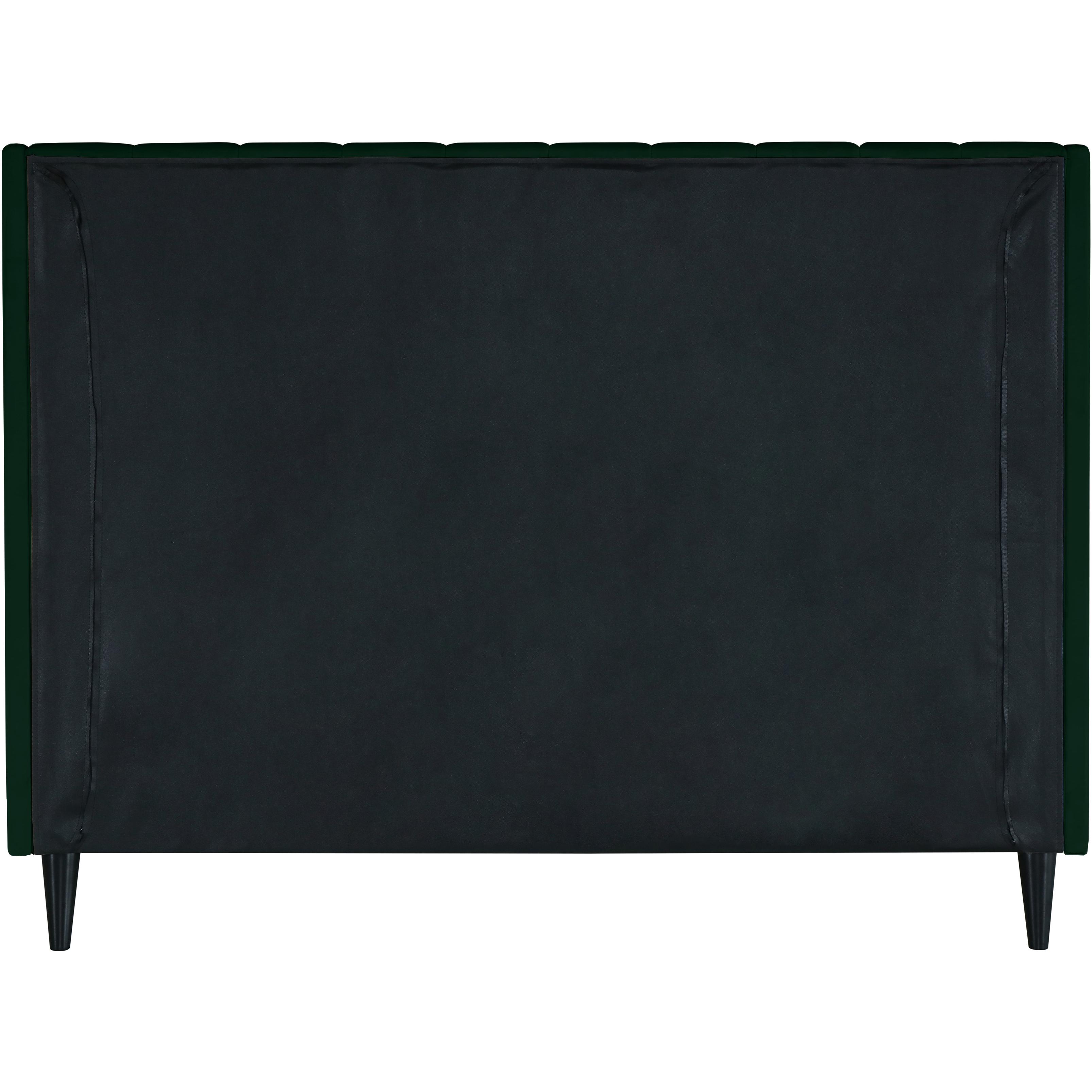 Meridian Eva Green Velvet Full Bed