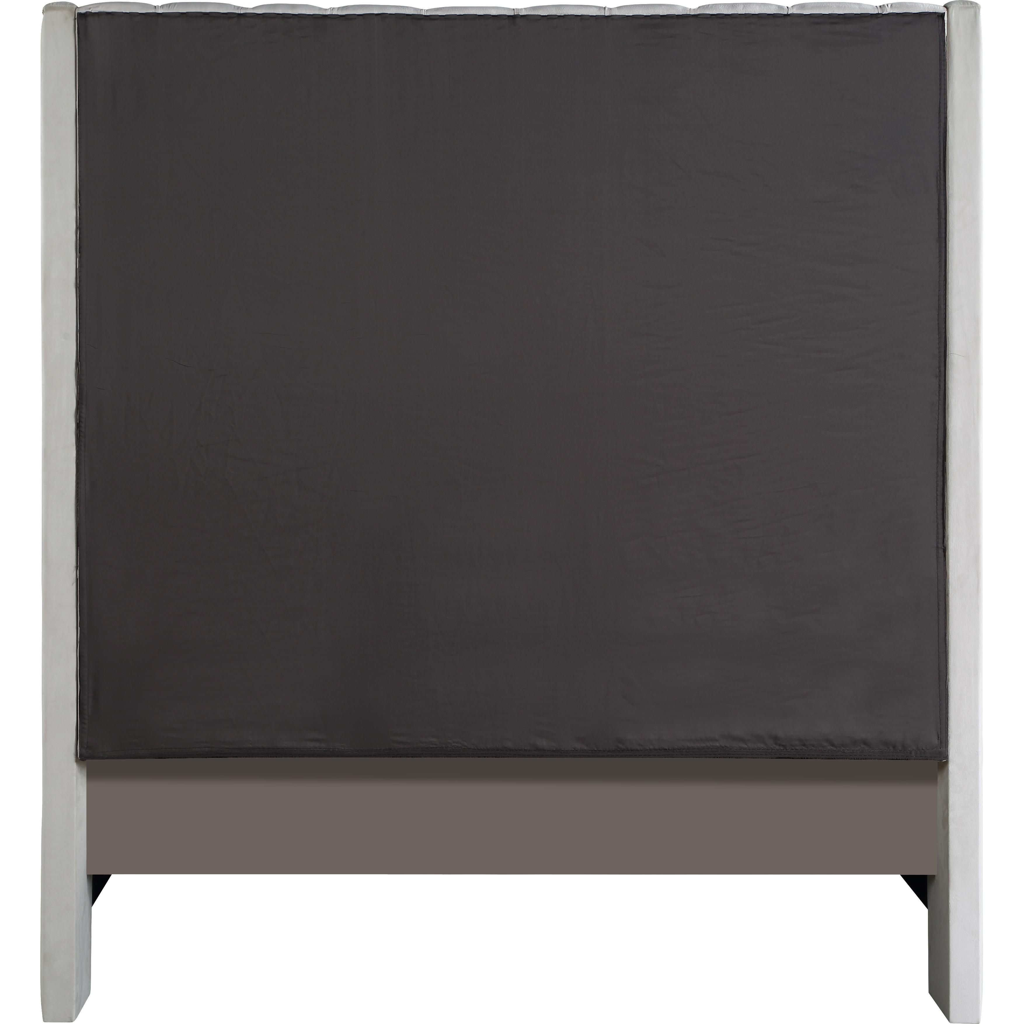 Meridian Fritz Cream Velvet Full Bed