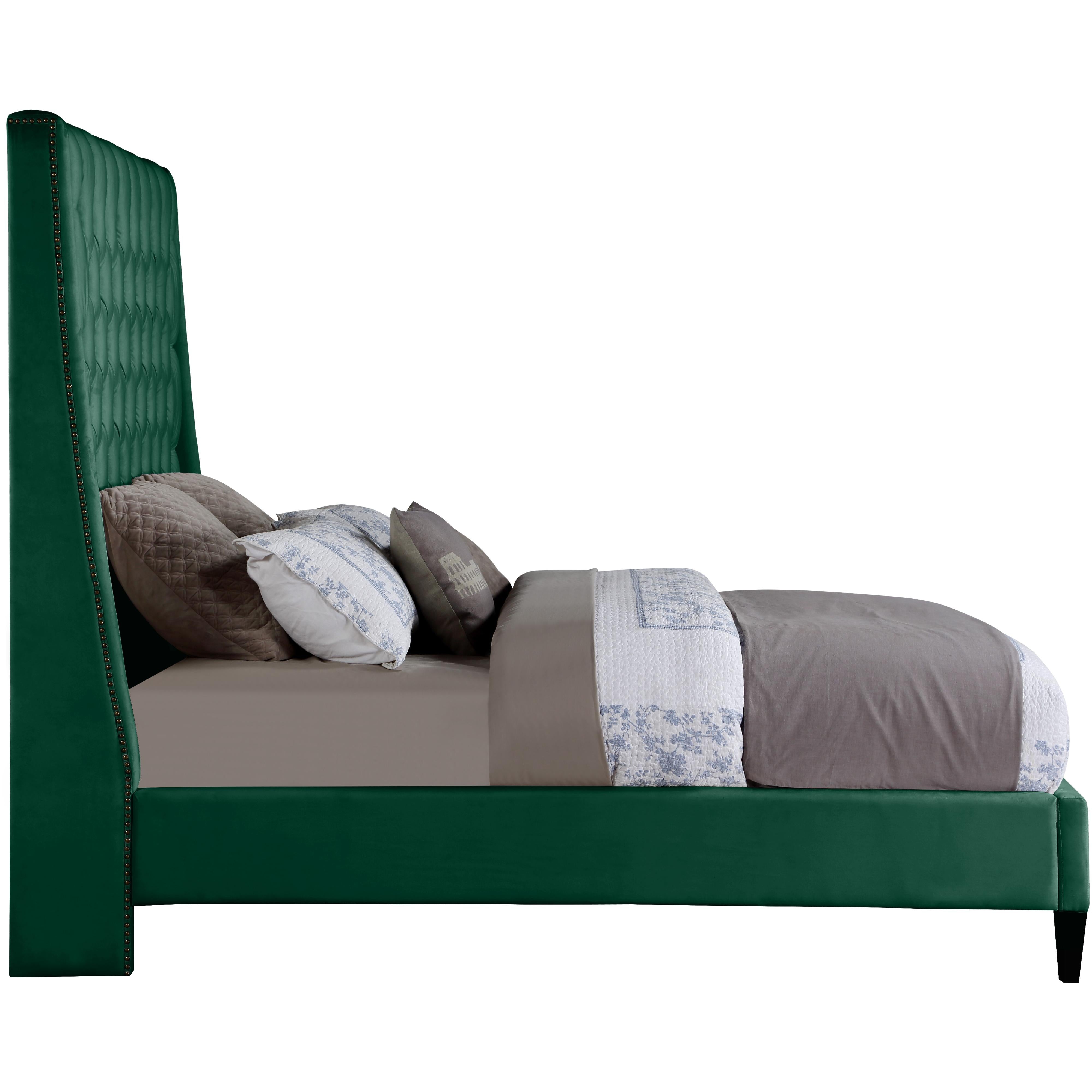 Meridian Fritz Green Velvet Full Bed