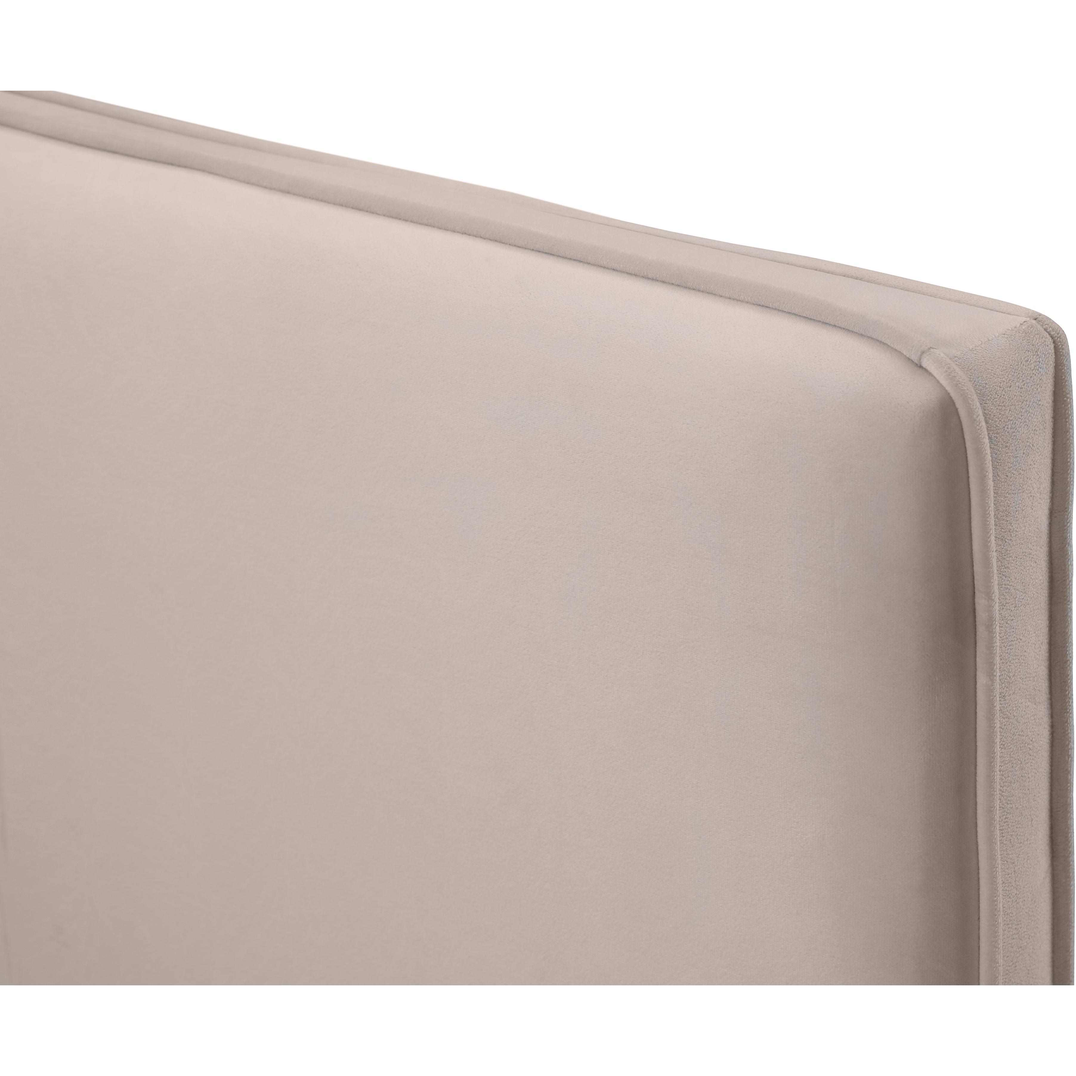 Meridian Geri Pink Velvet Full Bed