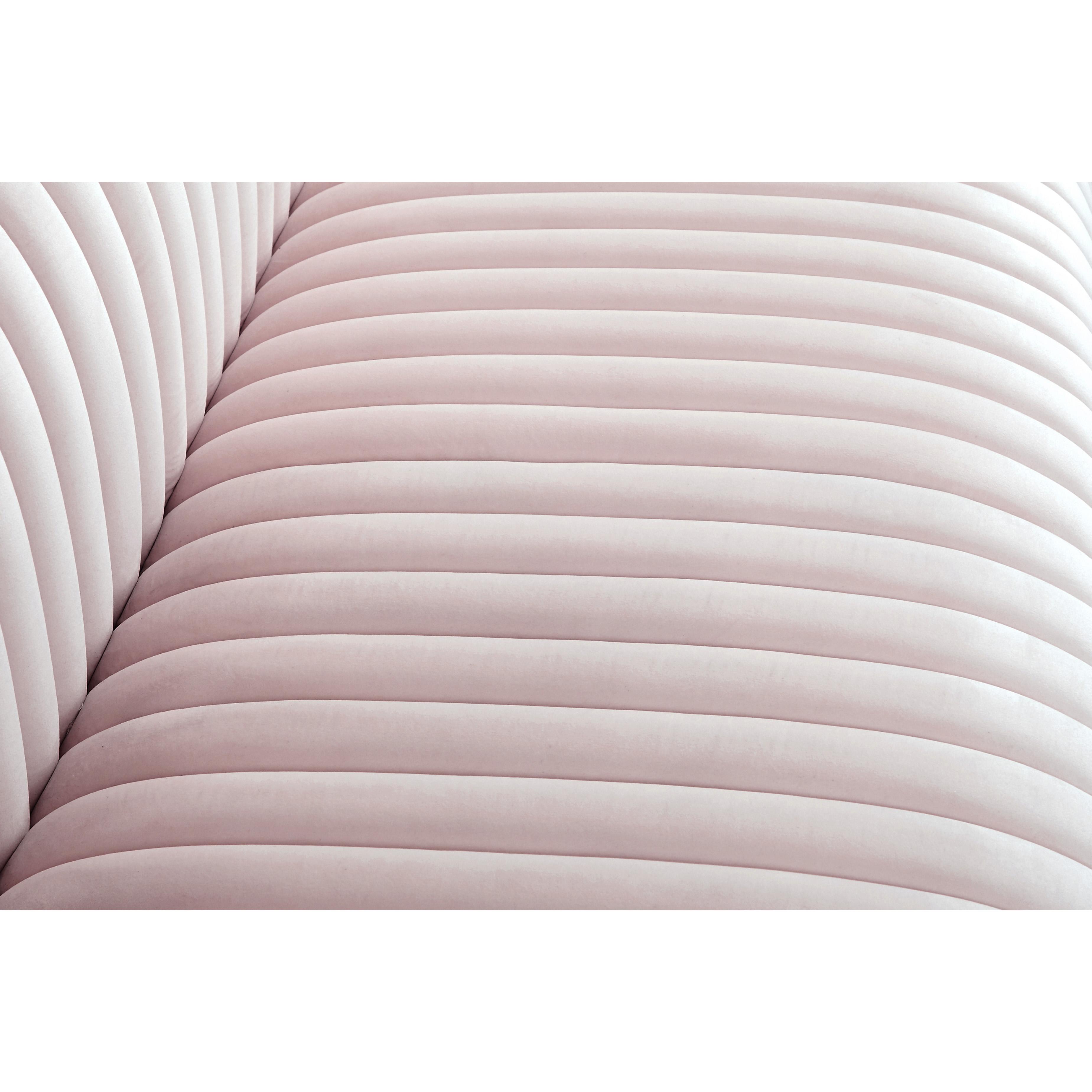 Meridian Ravish Pink Velvet Chair