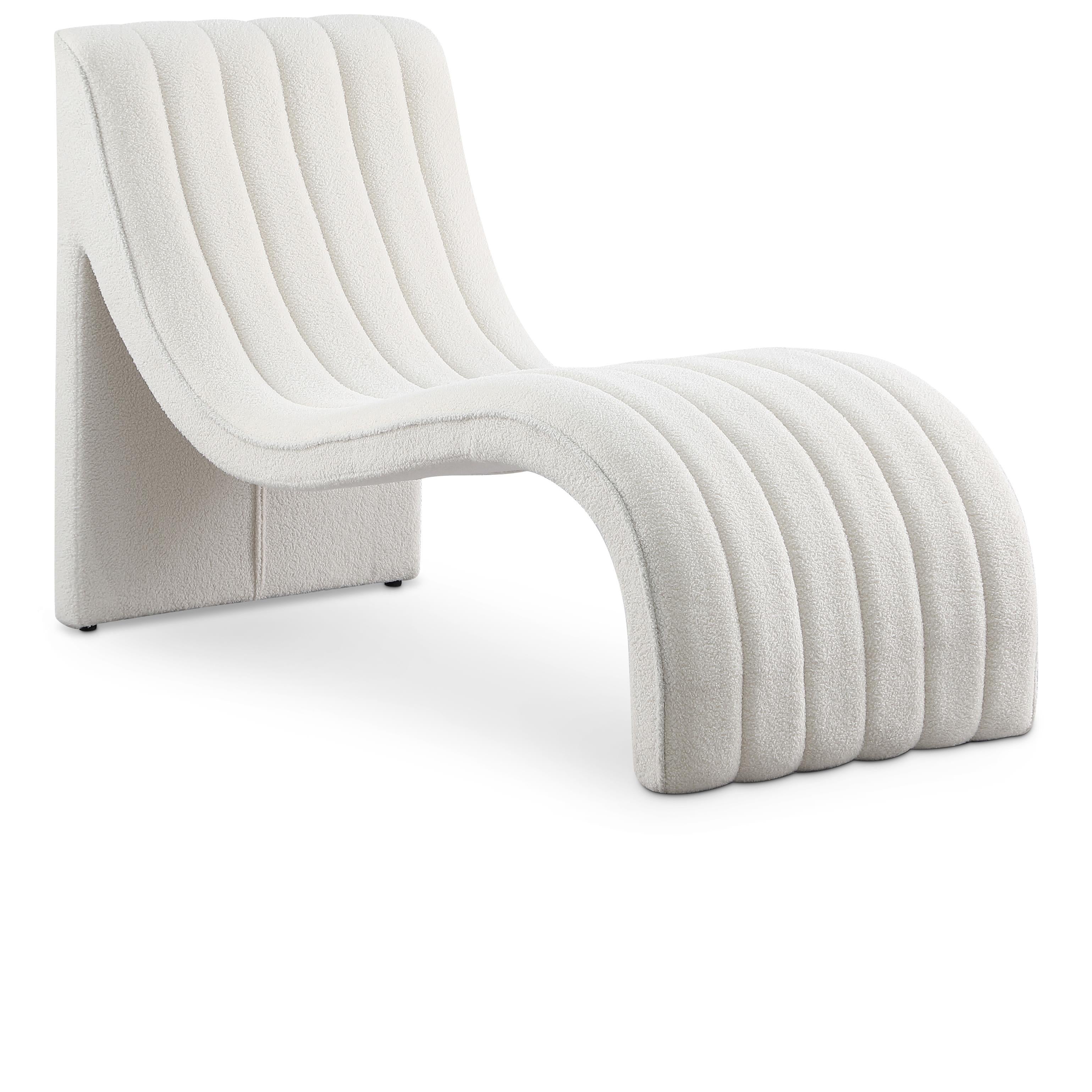 Meridian Orian Cream Teddy Fabric Chaise