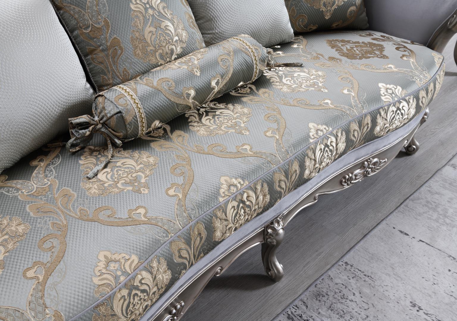 Uriah Living Collection