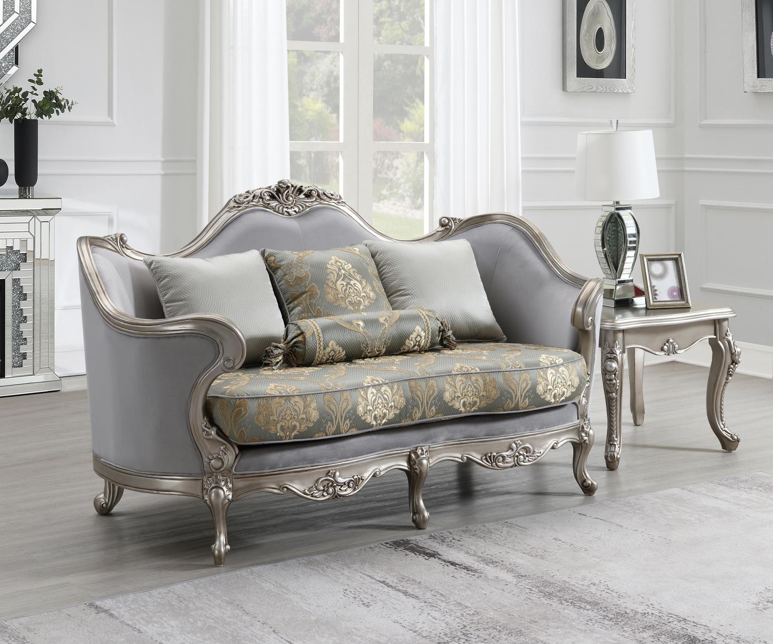 Uriah Living Collection